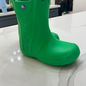 CROCS Green Rain & Snow Boots with Textured Design
